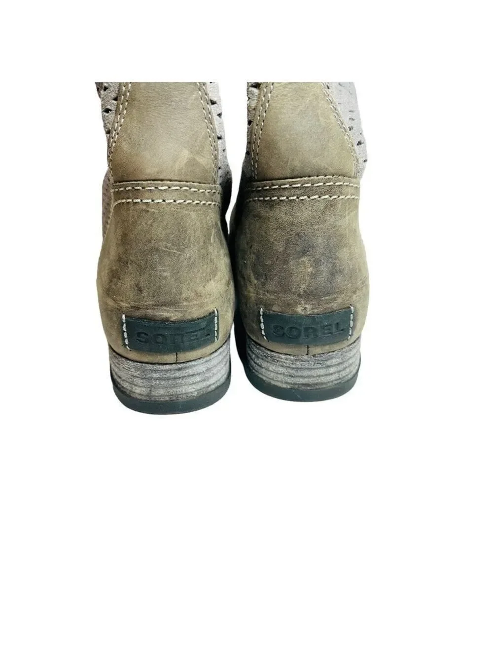 Sorel Major Pull On Perforated Laser Cut Leather Boots Beige &‎ Gray Women’s 8.5